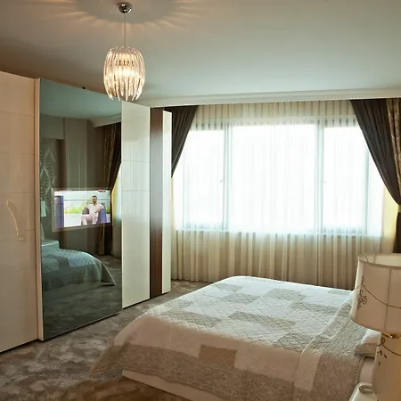 Golf Royal Residence