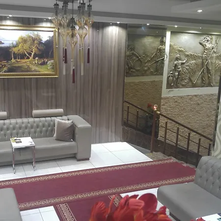 Golf Royal Residence *